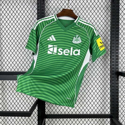 MAILLOT NEW CASTLE 2025/2026