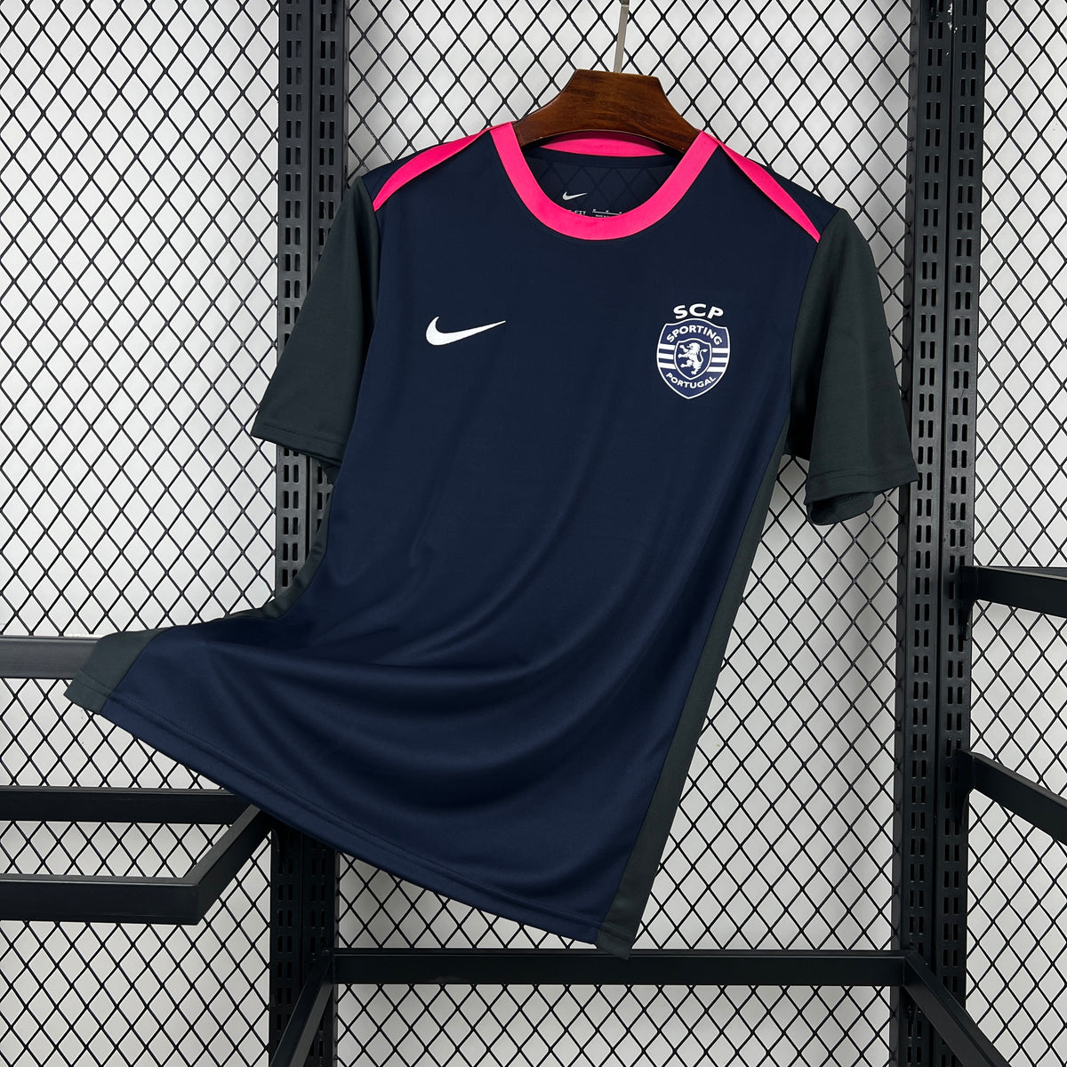 MAILLOT D'AVANT MATCH SPORTING CP 2026/2027