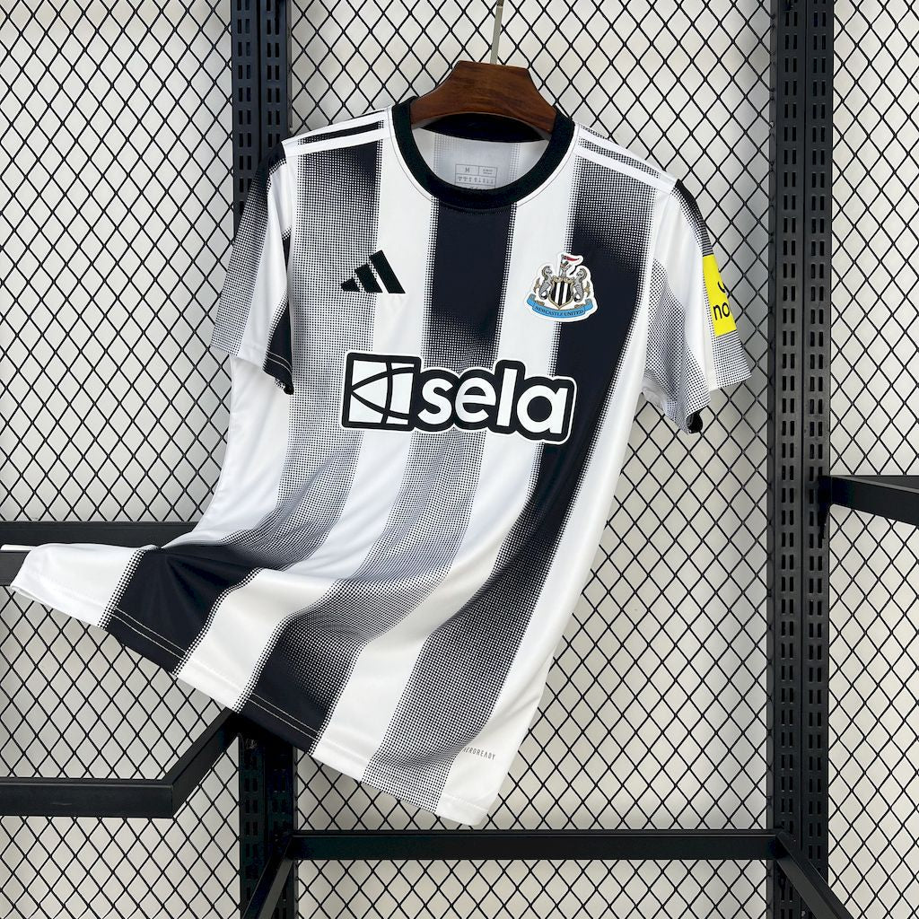 MAILLOT NEW CASTLE 2025/2026